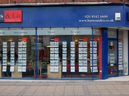 Wimbledon Broadway branch exterior