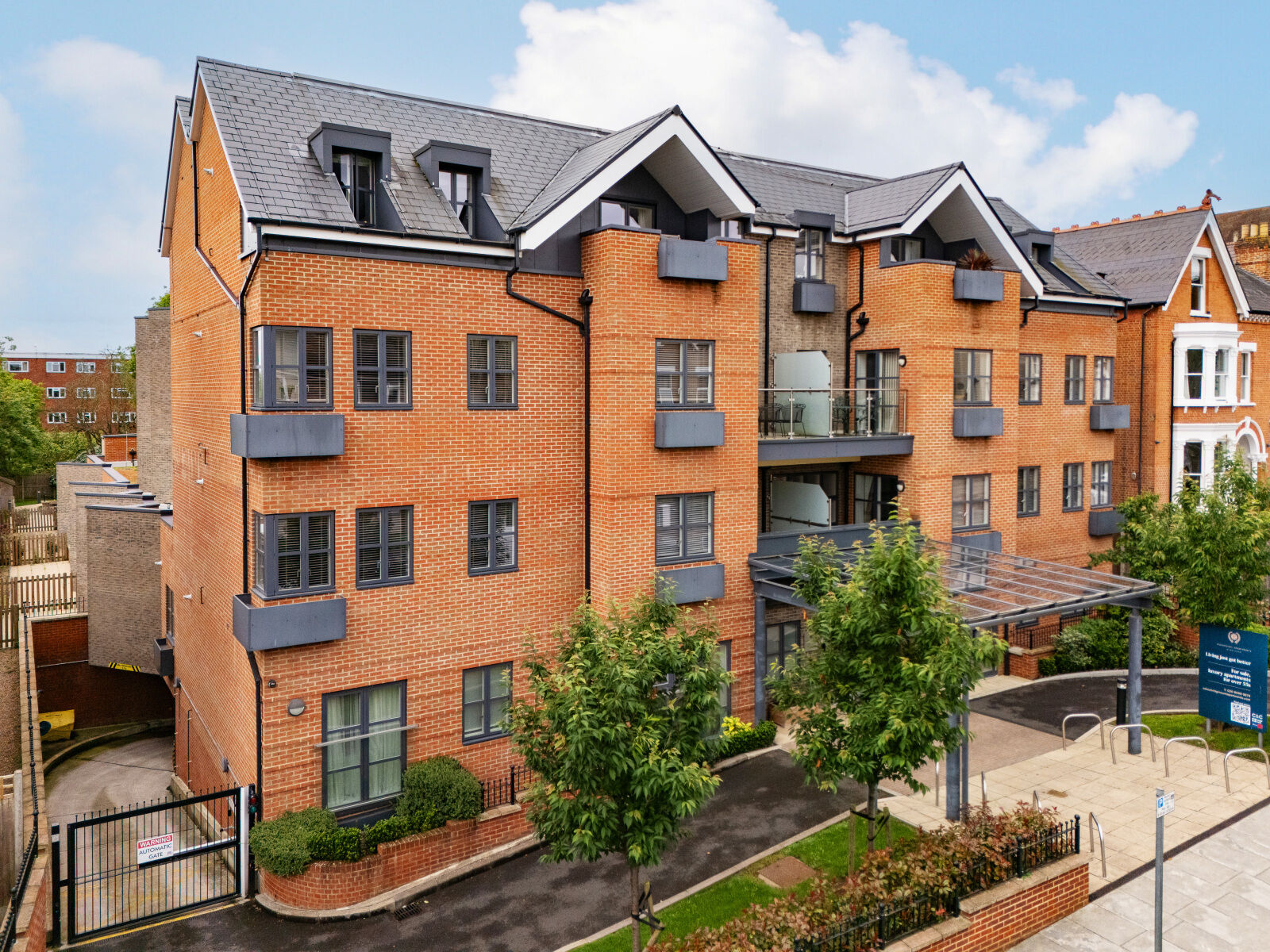 2 bedroom  flat for sale Ridgmount Apartments, 7-9 Darlaston Road, SW19, main image