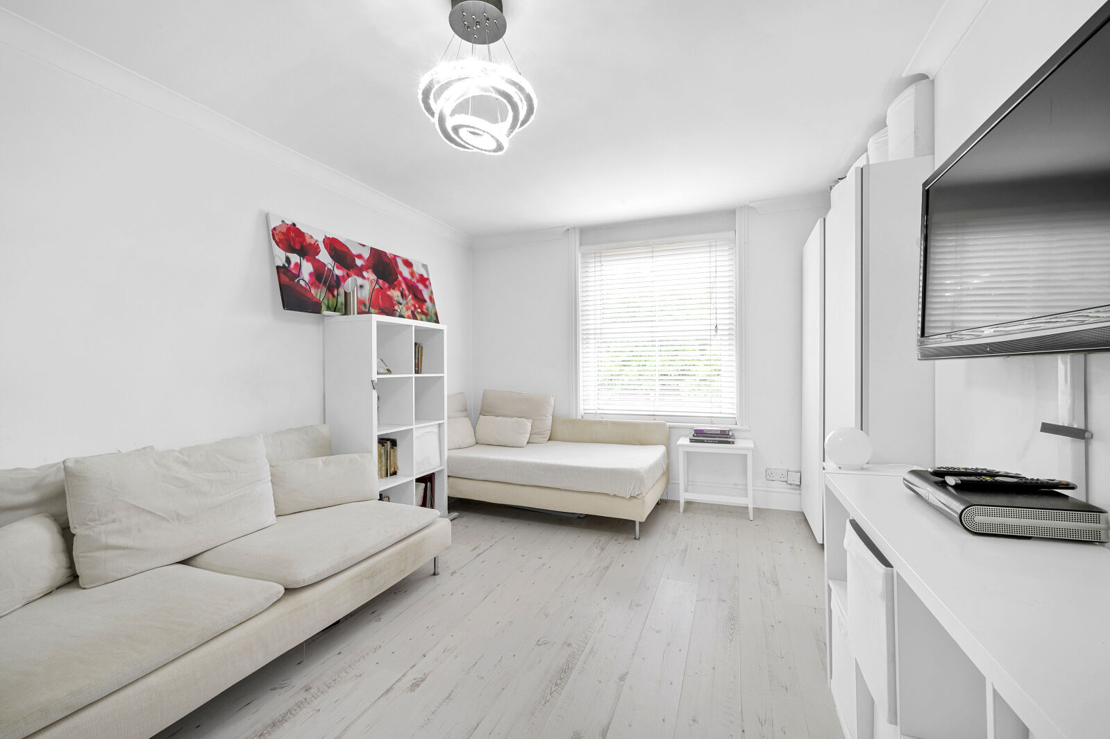 Flat for sale Hook Road, Surbiton, KT6, main image