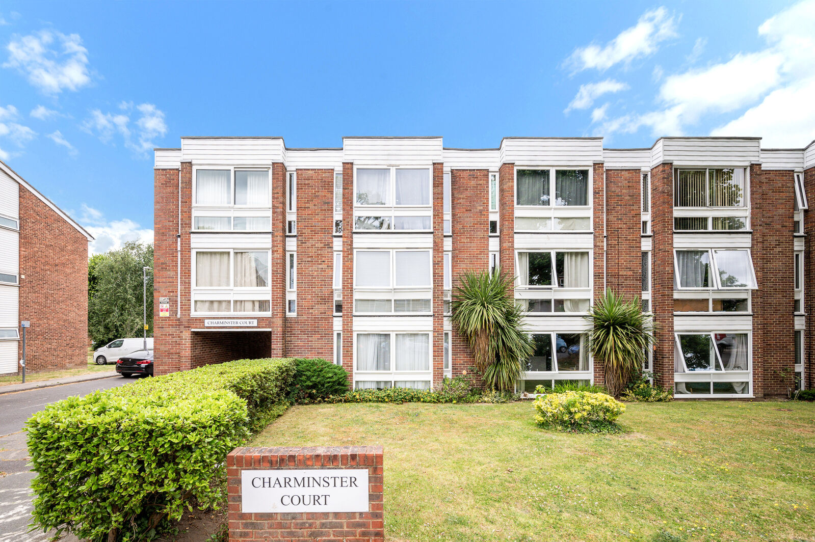 1 bedroom  flat for sale Lovelace Gardens, Surbiton, KT6, main image