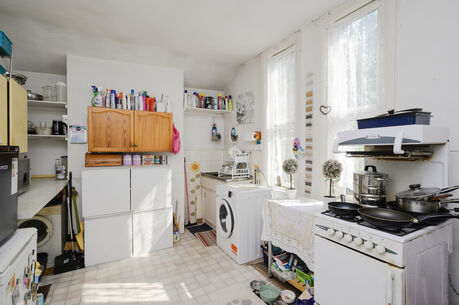 2 bedroom  flat for sale