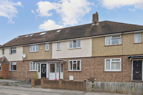 3 bedroom mid terraced house for sale