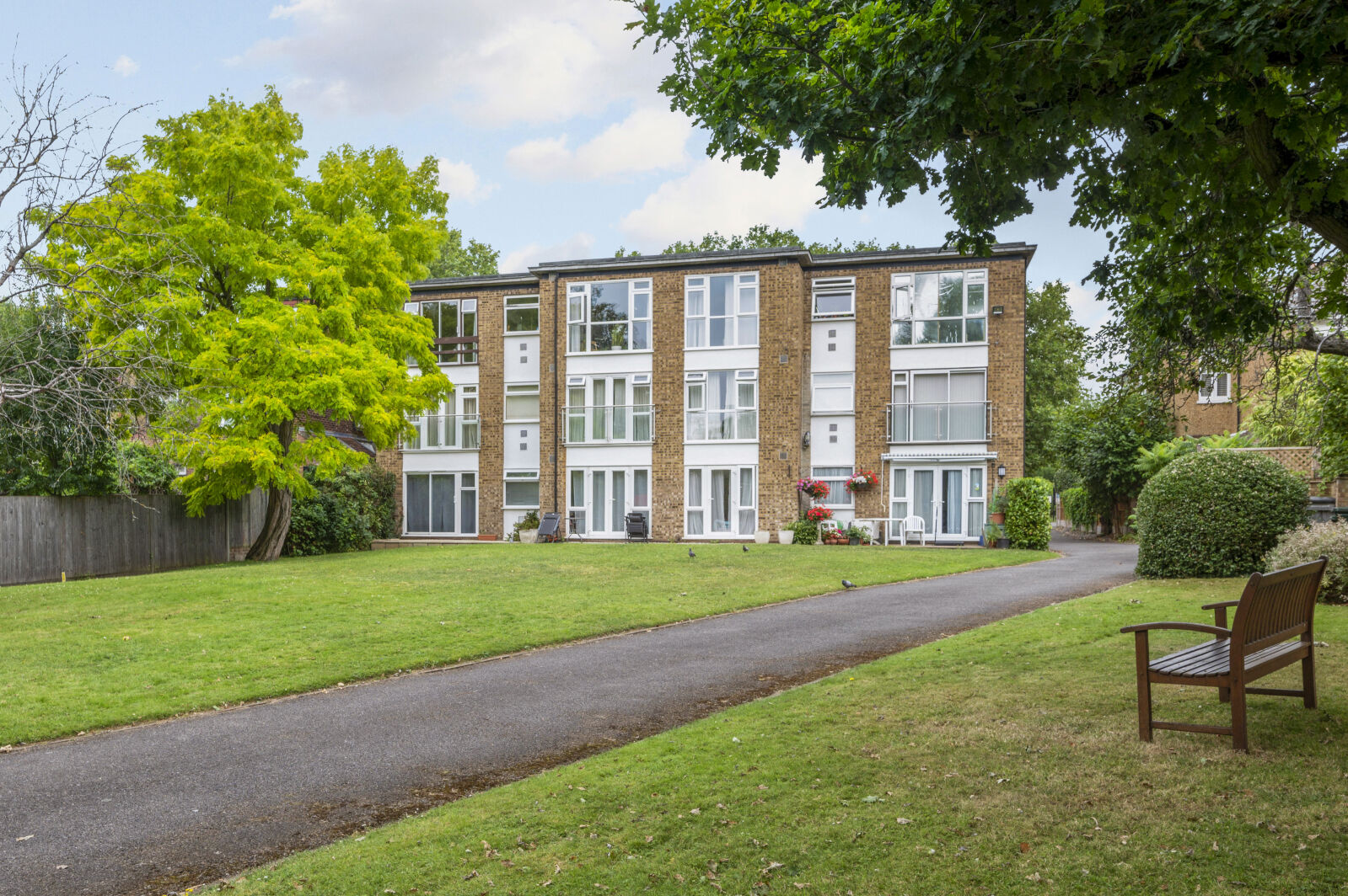 1 bedroom  flat for sale Cambridge Road, West Wimbledon, SW20, main image