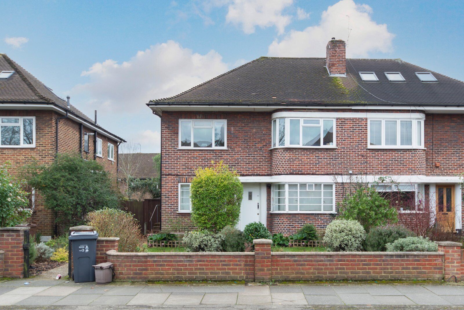 2 bedroom  flat for sale Richmond Road, Raynes Park, SW20, main image