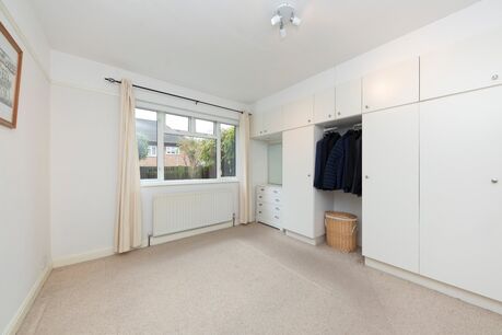 2 bedroom  flat for sale