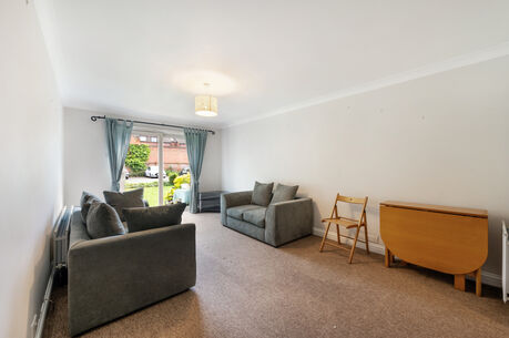 2 bedroom  flat to rent, Available furnished now