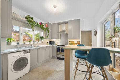 1 bedroom  flat for sale