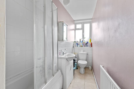 1 bedroom  flat for sale