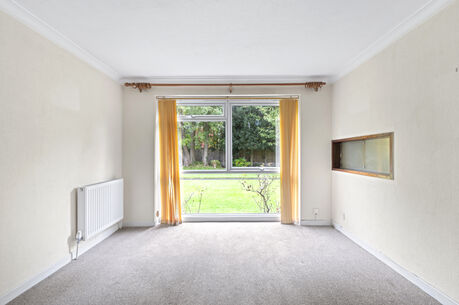 2 bedroom  flat for sale