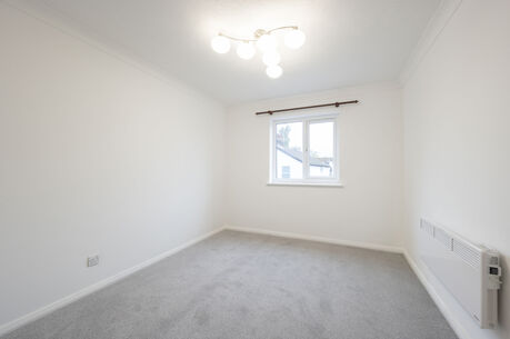 1 bedroom  flat for sale