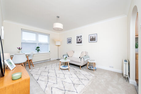 1 bedroom  flat for sale