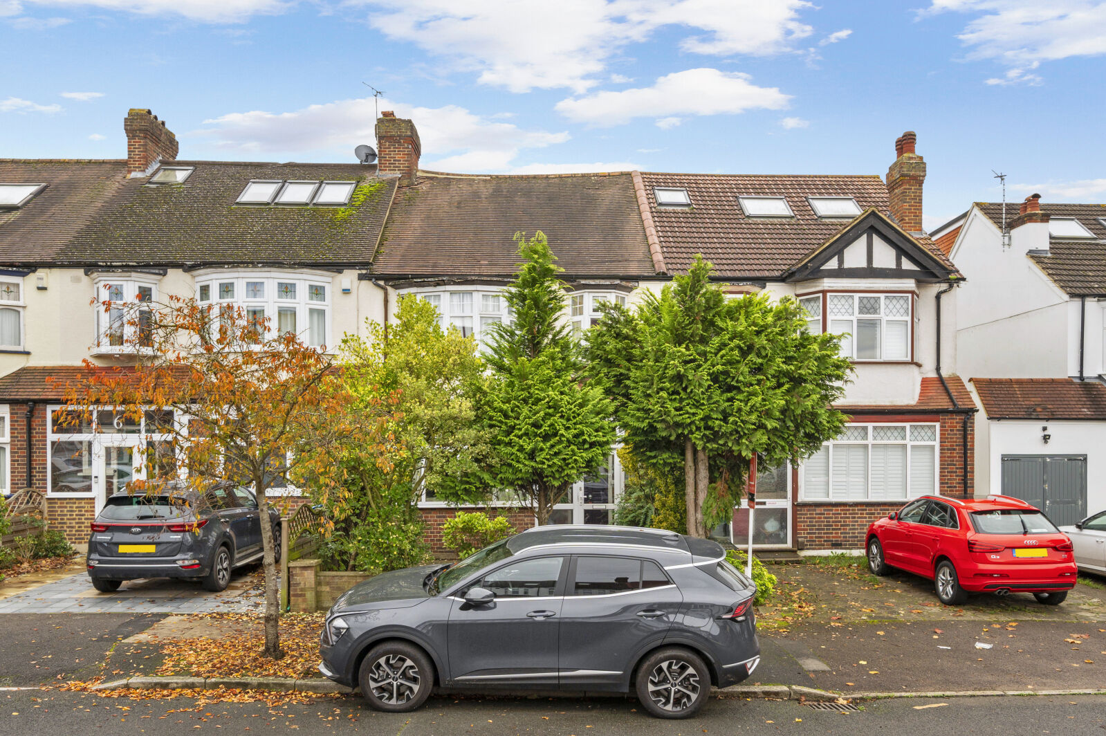 3 bedroom mid terraced house for sale Greenway, Raynes Park, SW20, main image