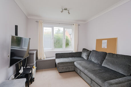 2 bedroom  flat for sale