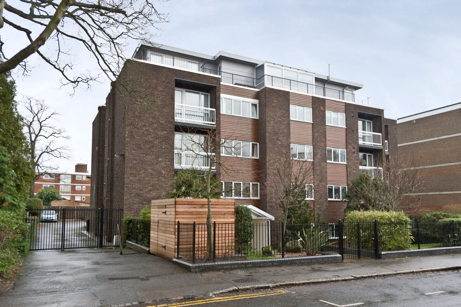 3 bedroom  flat for sale Lansdowne Road, London, SW20, main image