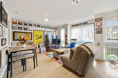 1 bedroom  flat for sale