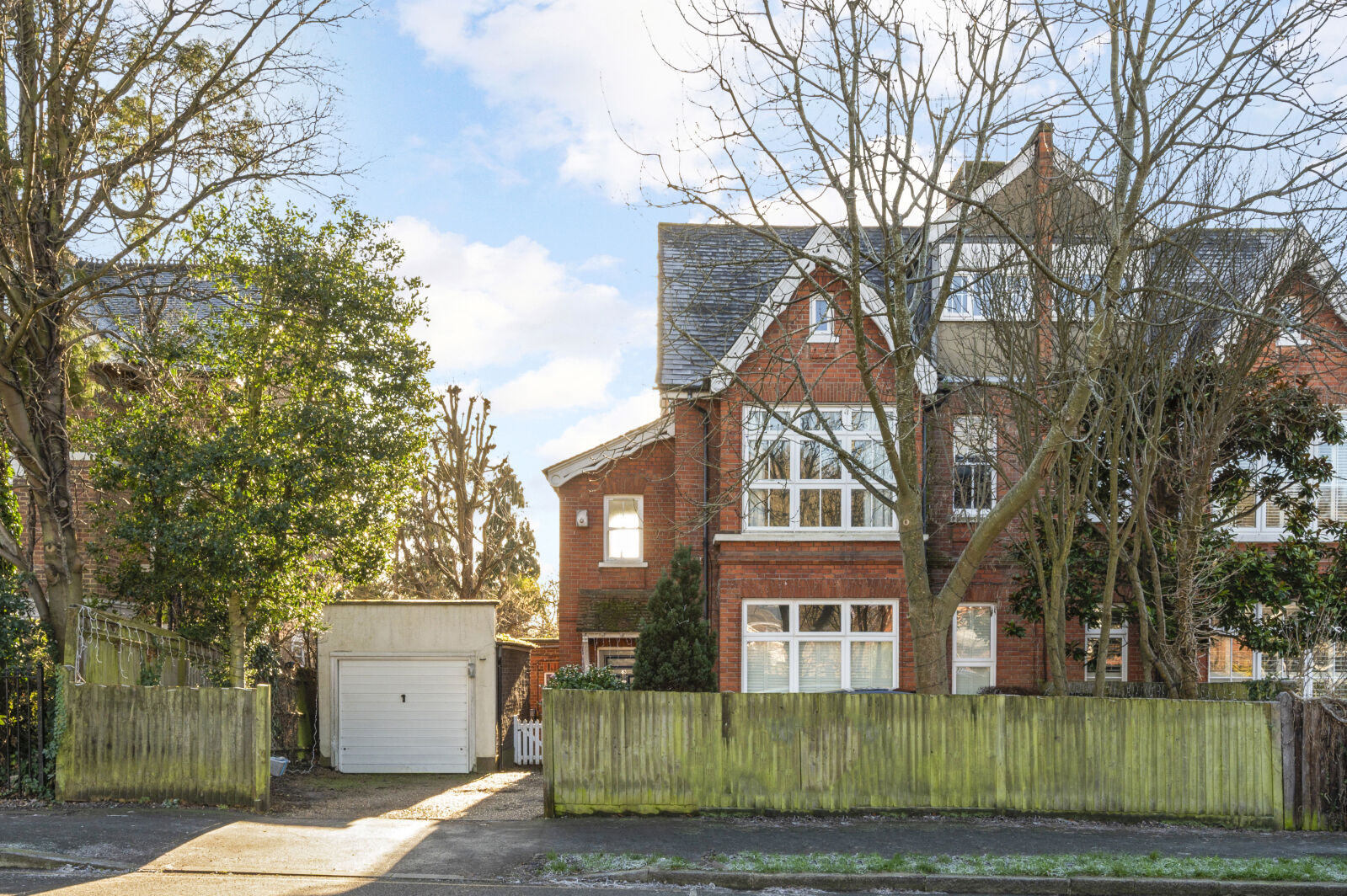 2 bedroom  flat for sale Cottenham Park Road, London, SW20, main image