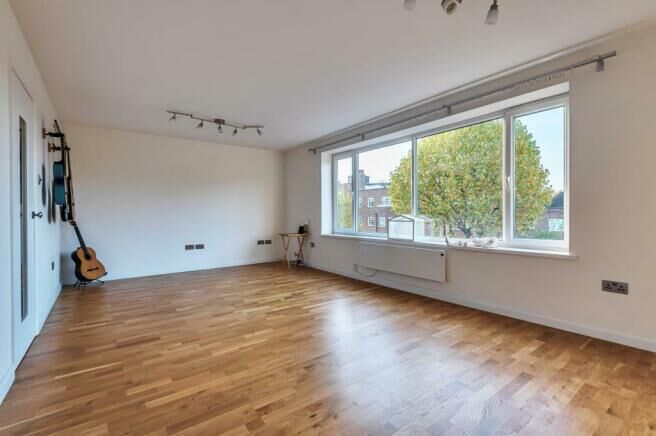 2 bedroom  flat for sale St. Mark's Hill, Surbiton, KT6, main image