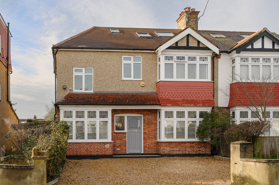 5 bedroom semi detached house for sale