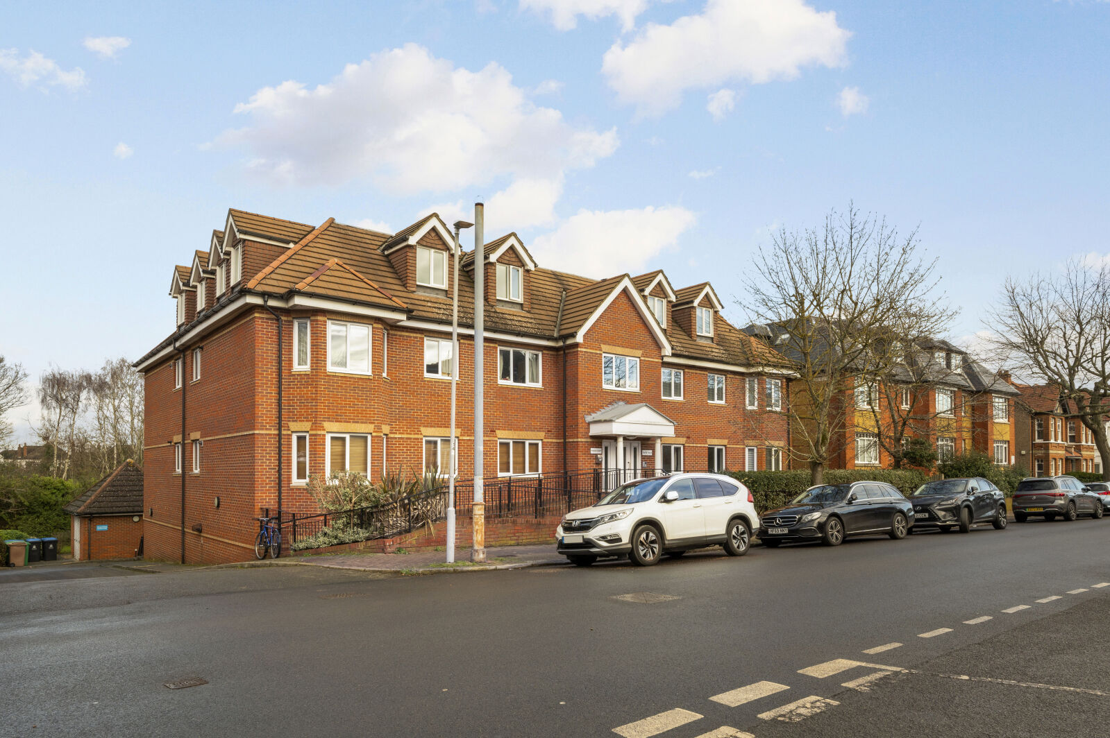 2 bedroom  flat for sale Dukes Avenue, New Malden, KT3, main image