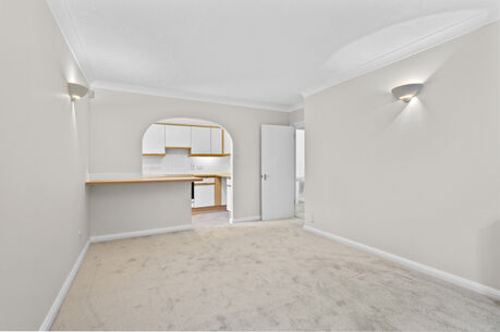 1 bedroom  flat for sale