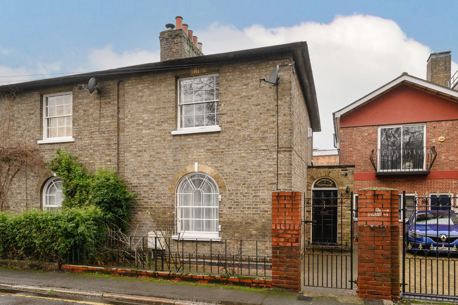 2 bedroom semi detached property for sale Wandle Bank, Colliers Wood, SW19, main image