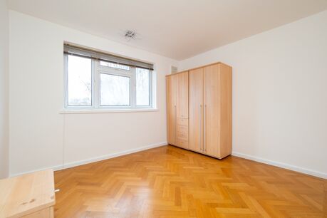 2 bedroom  flat to rent, Available unfurnished from 20/03/2025