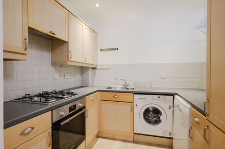 2 bedroom  flat for sale