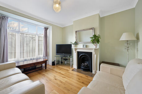 1 bedroom  flat for sale