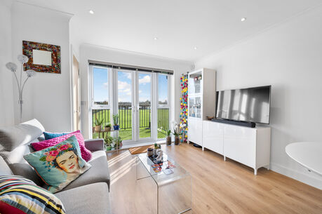 1 bedroom  flat for sale