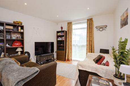 1 bedroom  flat for sale