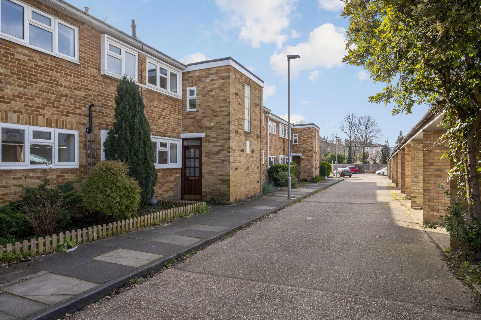 2 bedroom  flat for sale Dolphin Close, Surbiton, KT6, main image