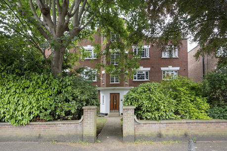 1 bedroom  flat for sale