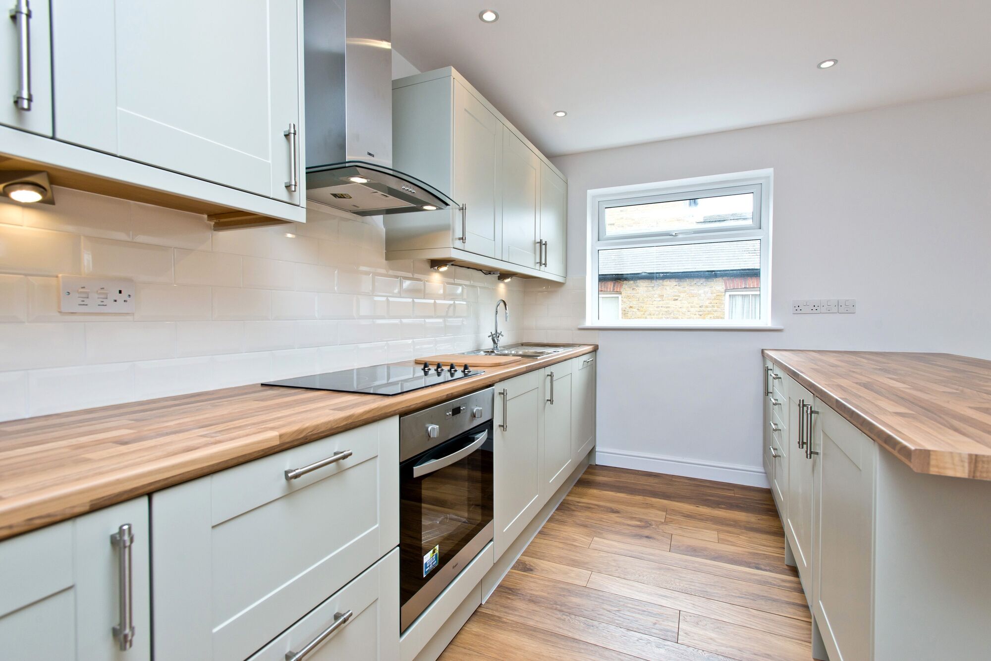 2 bedroom  flat to rent, Available from 12/08/2024 Pinewood Court, 27 Montague Road, SW19, main image