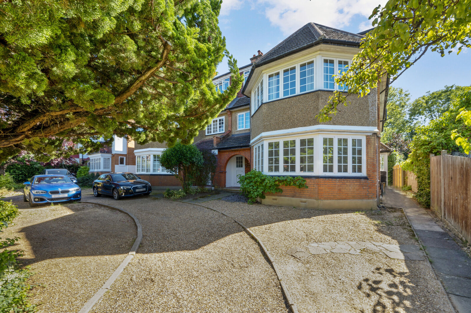 2 bedroom  flat for sale Cranes Drive, Surbiton, KT5, main image