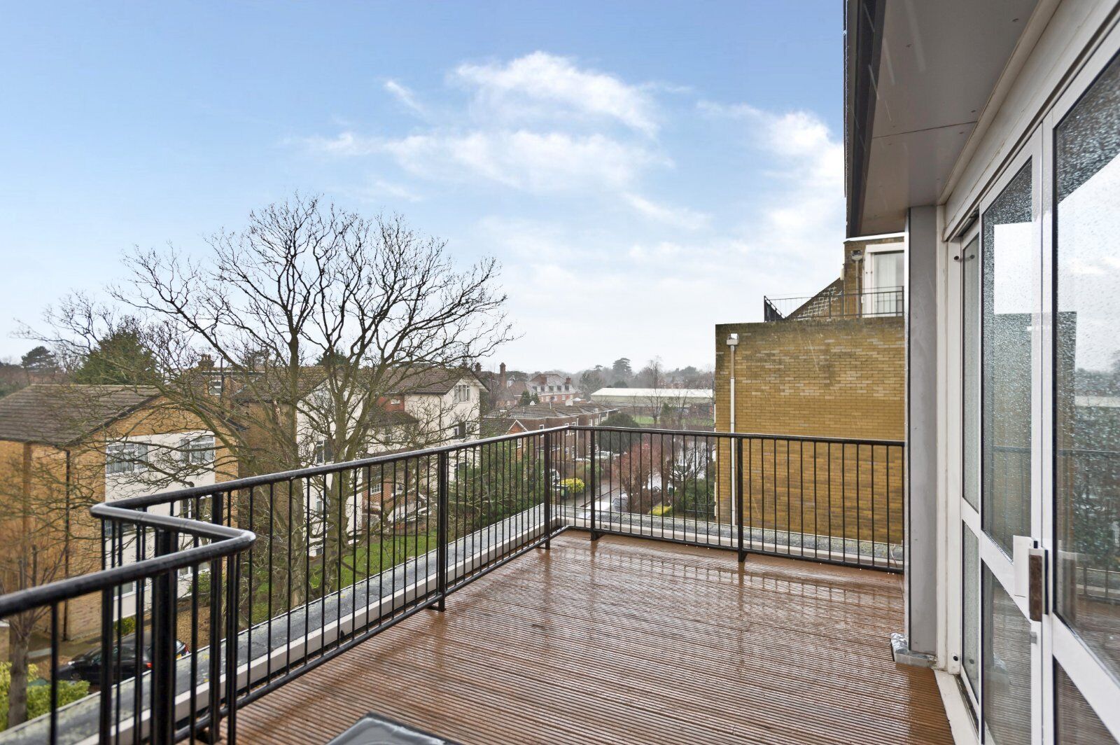 3 bedroom  flat to rent, Available unfurnished from 05/04/2025 Warwick Court, Lansdowne Road, SW20, main image